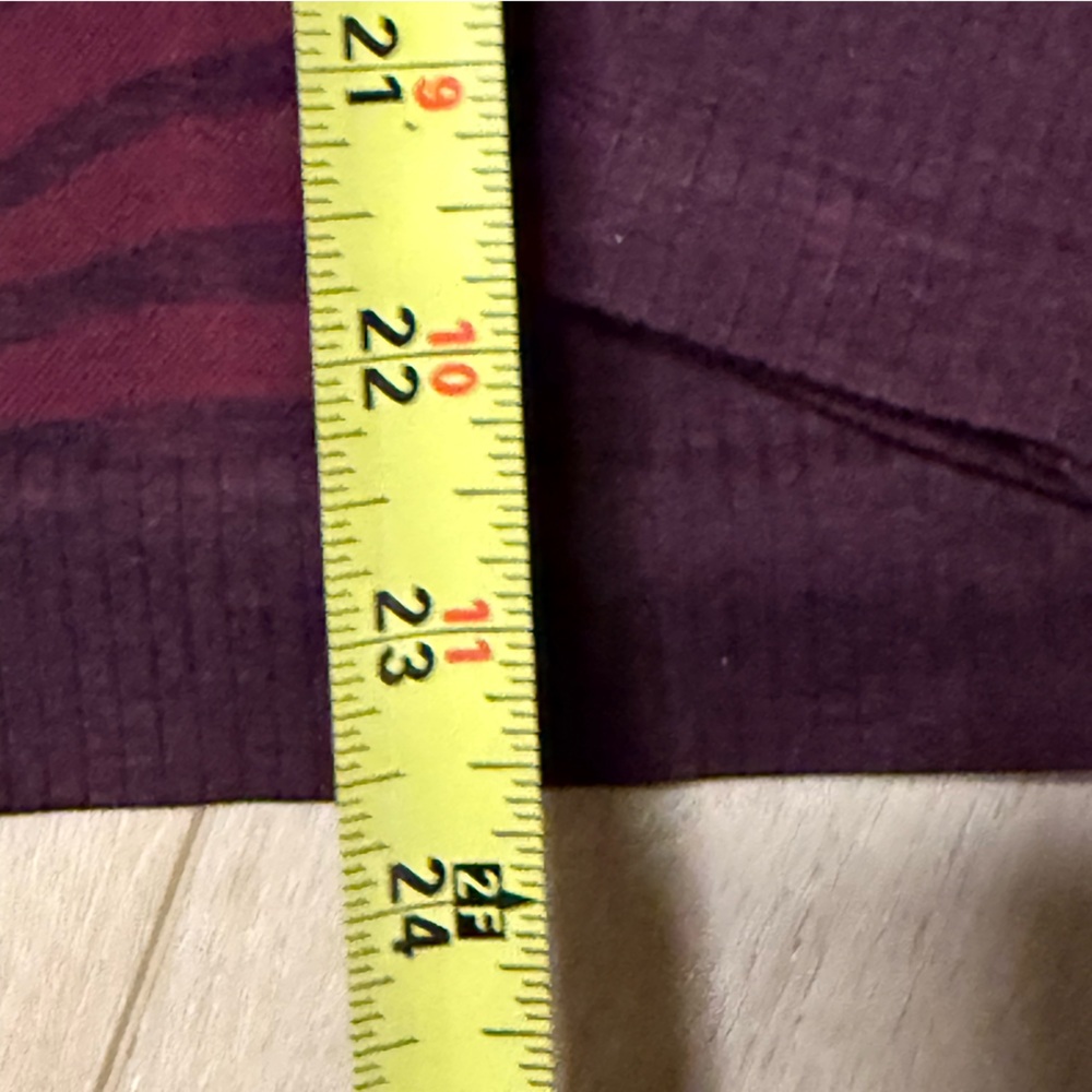 Varley NWT Base Layer Maple Ski Crew Zinfandel Zebra Stripe Long Sleeve Size S - Picture 5 of 7